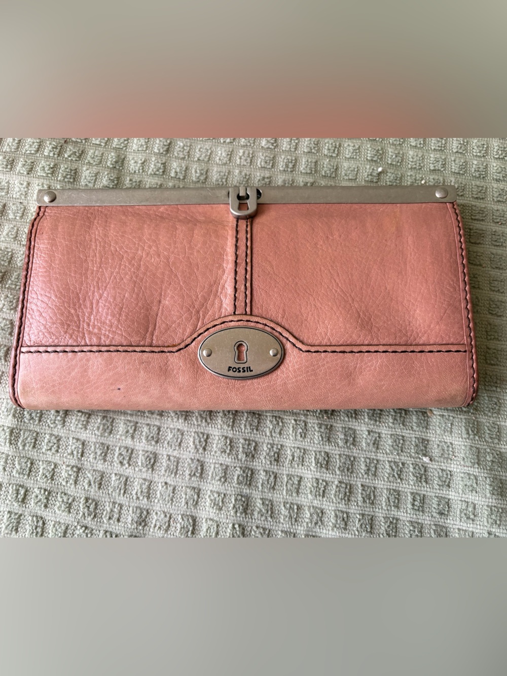 Fossil cowhide Leather Ladies Clutch Wallet chestnut camel